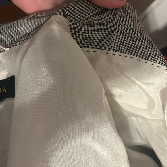 Escada Houndstooth microprint Front Button Blazer 40 M - Picture 9 of 12